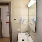 Seastone Αλμυροπόταμος