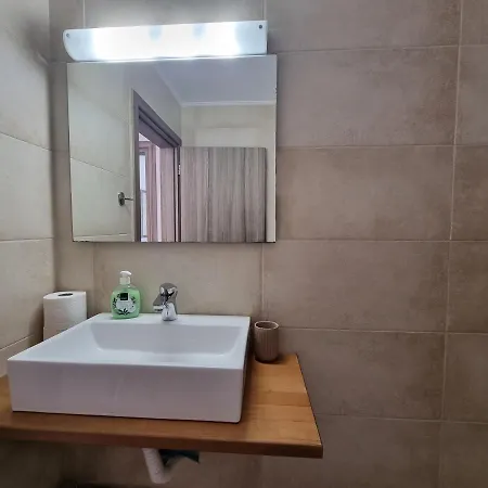 Seastone * Almiropótamos